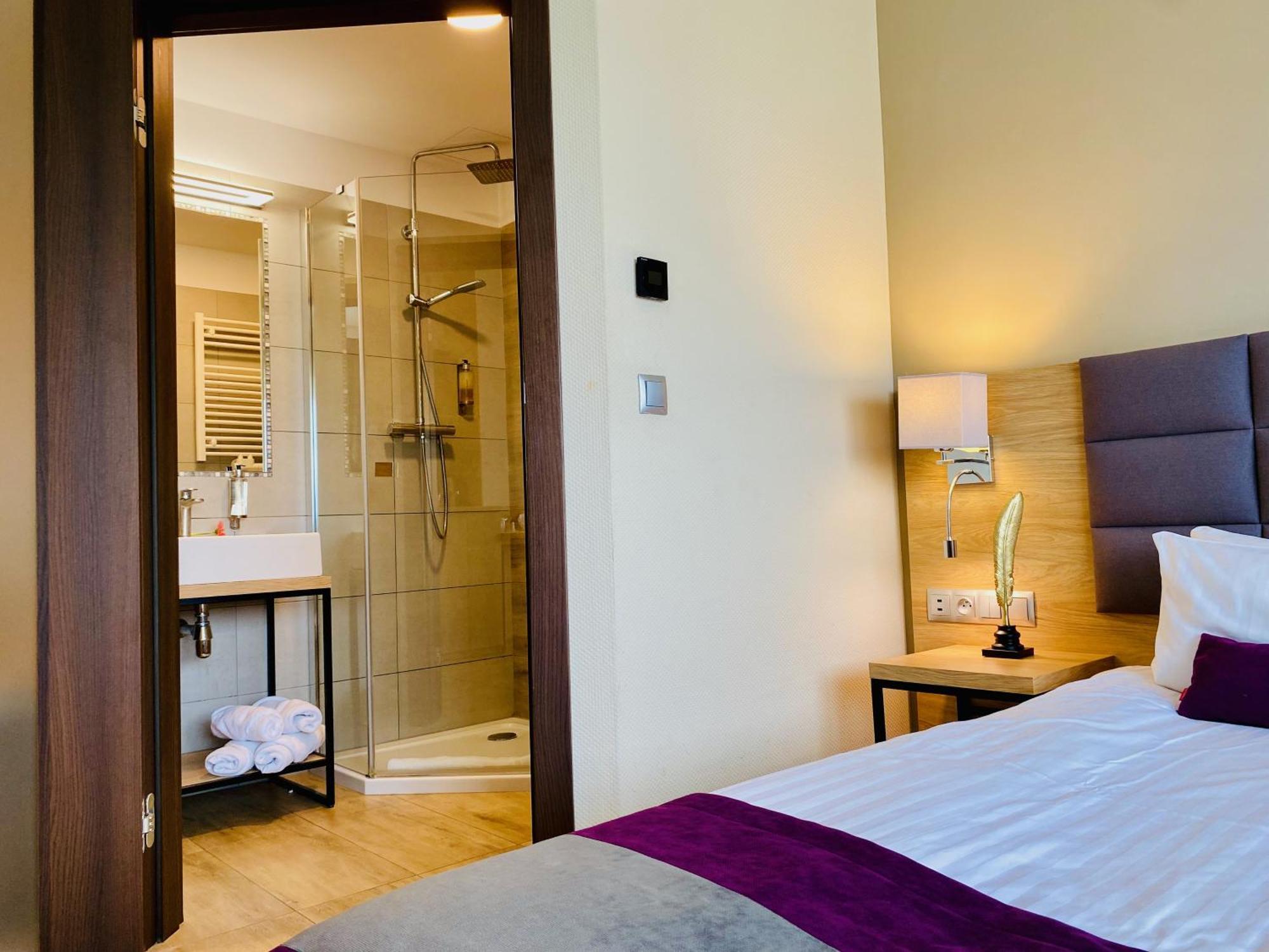 קרקוב Hotel Conrad Comfort מראה חיצוני תמונה