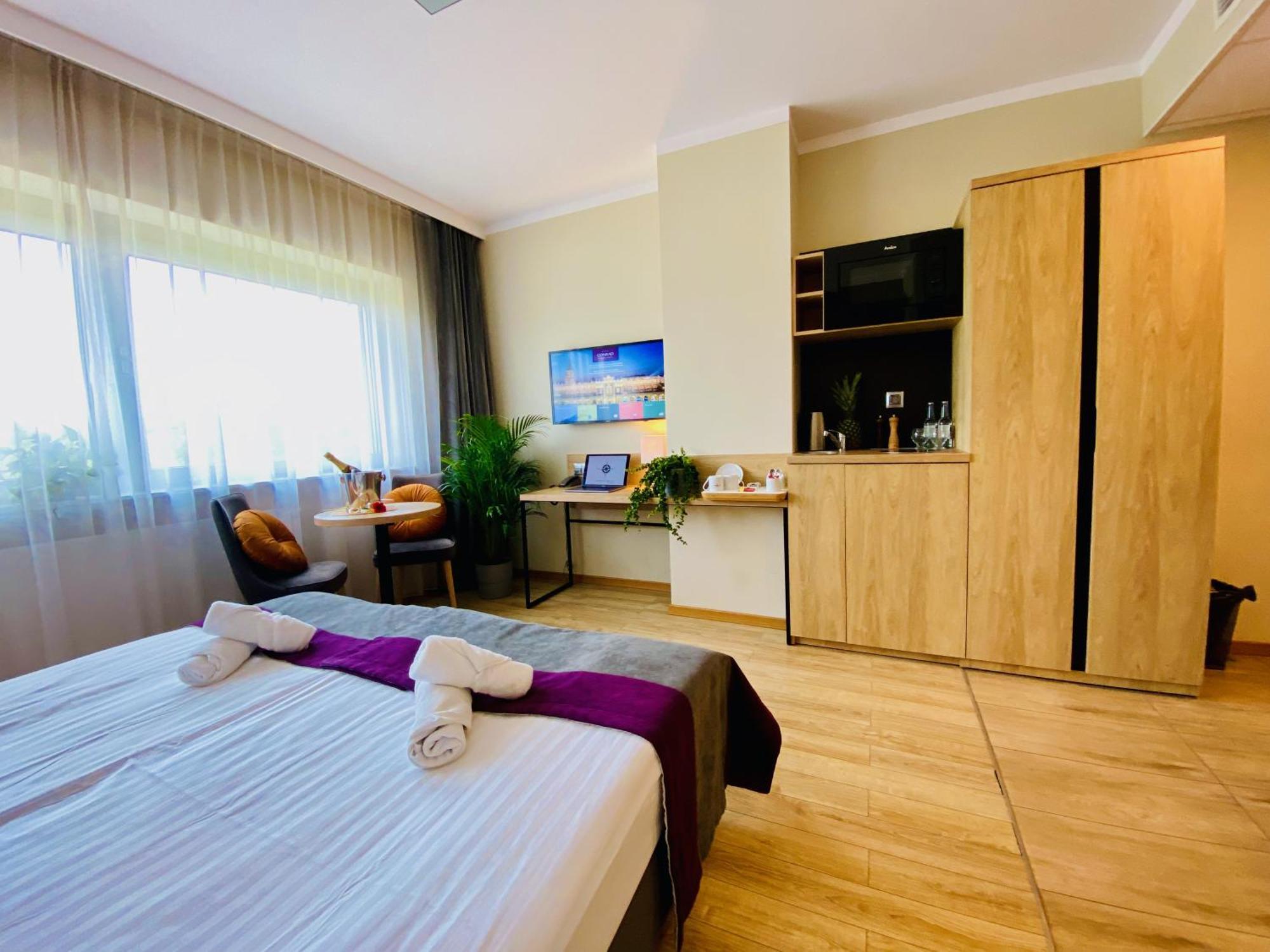 קרקוב Hotel Conrad Comfort מראה חיצוני תמונה